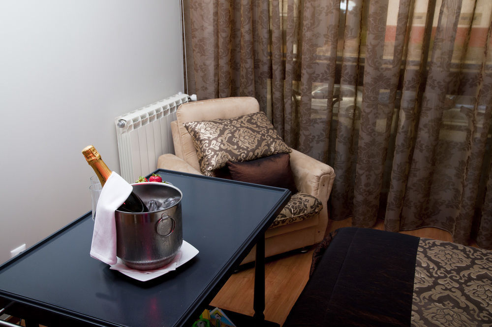 Hotel Alendouro Маседу ди Кавалейруш Екстериор снимка