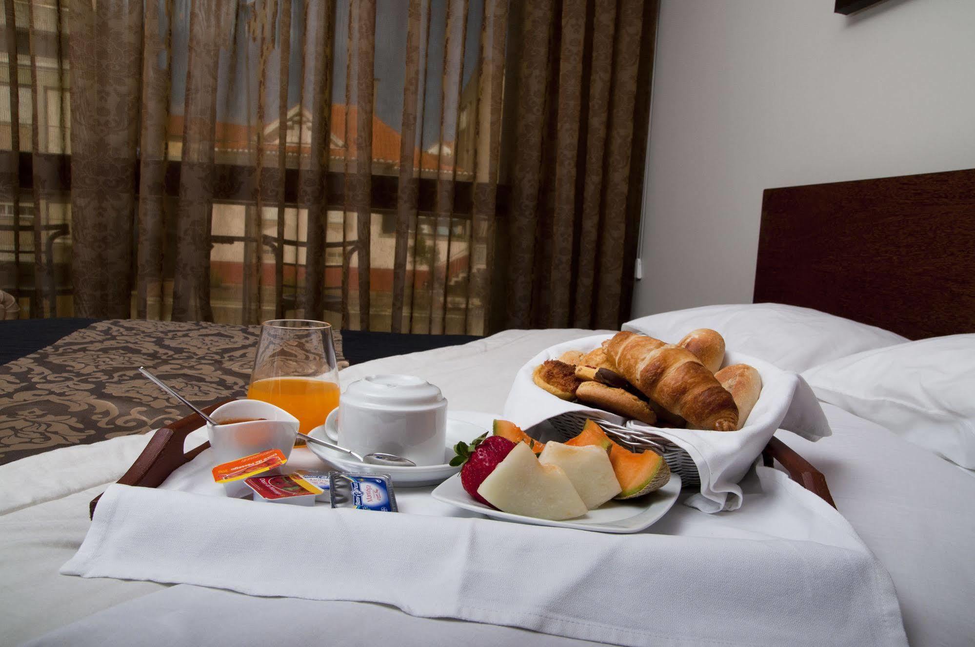 Hotel Alendouro Маседу ди Кавалейруш Екстериор снимка