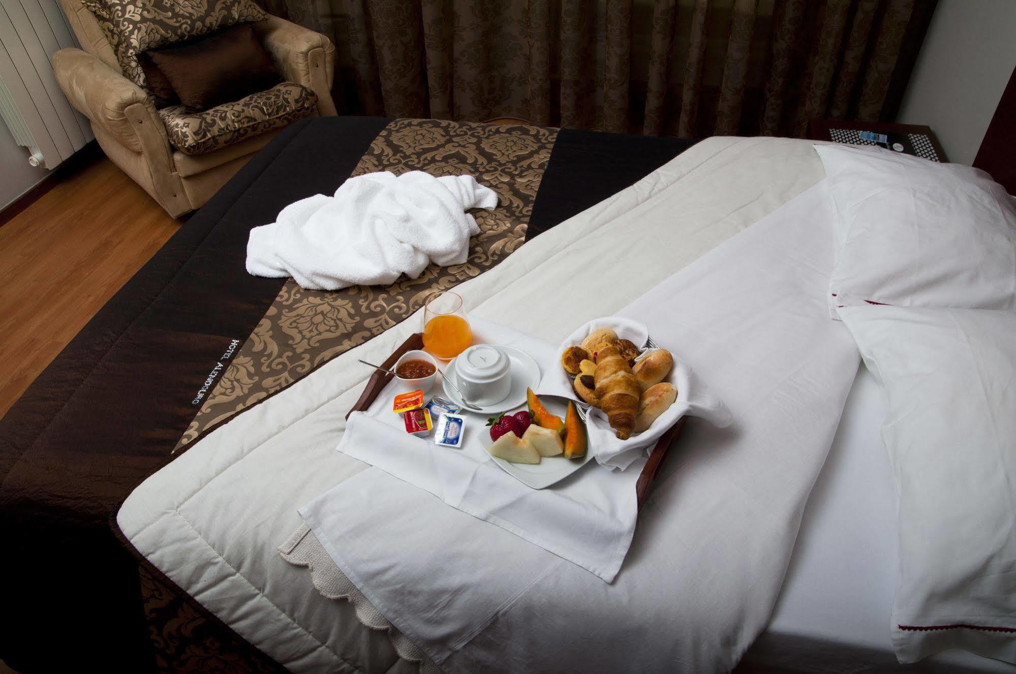 Hotel Alendouro Маседу ди Кавалейруш Екстериор снимка